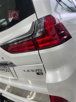 لكزس LX